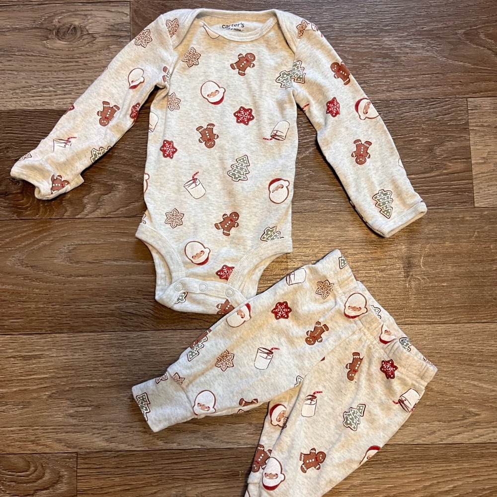Carter’s Baby Girl Christmas Bundle 🎄 0–3 Months + Newborn Santa Outfit - Picture 4 of 7